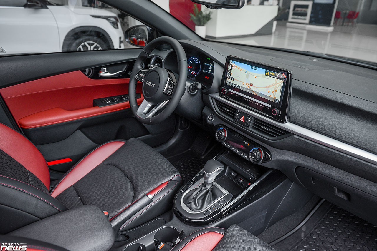 Cận cảnh chi tiết Kia K3 Premium phiên bản cao cấp nhất