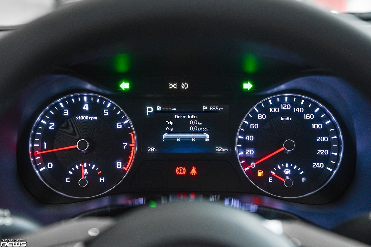 Cận cảnh chi tiết Kia K3 Premium phiên bản cao cấp nhất