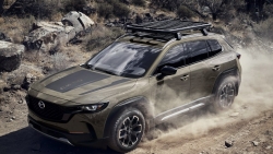 Cận cảnh Mazda CX-50 ra mắt toàn cầu