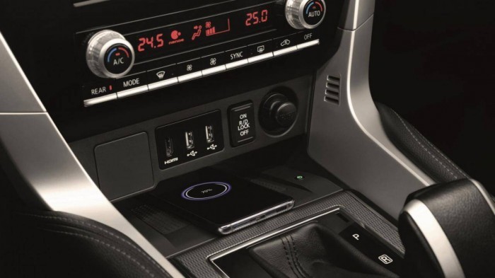 Mitsubishi Pajero Sport kỷ niệm 60 năm ra mắt, giá từ 1 tỷ đồng