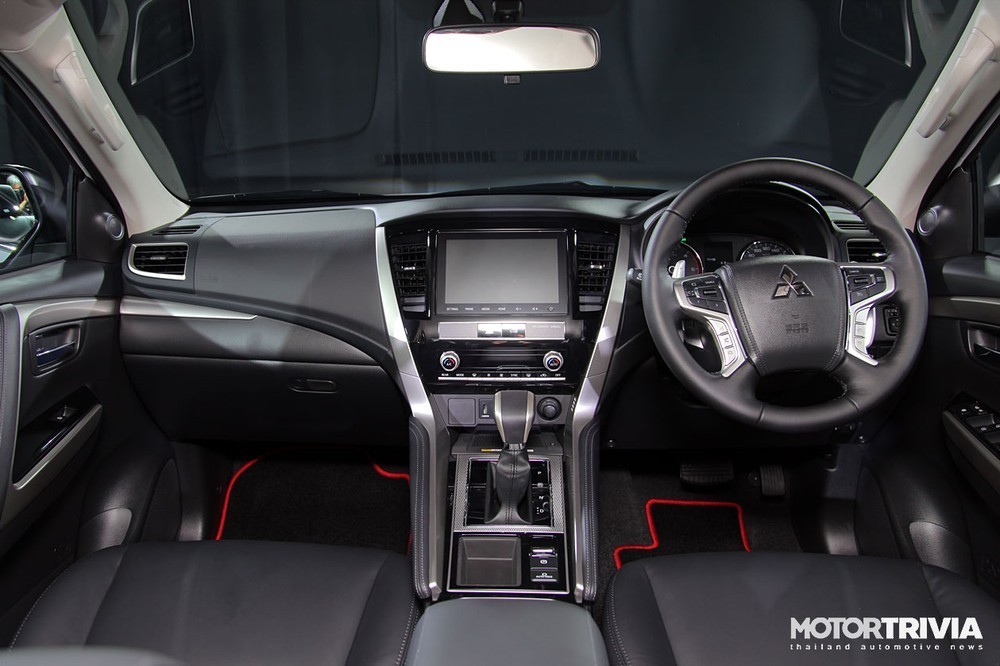 Cận cảnh Mitsubishi Pajero Sport Ralliart 2022