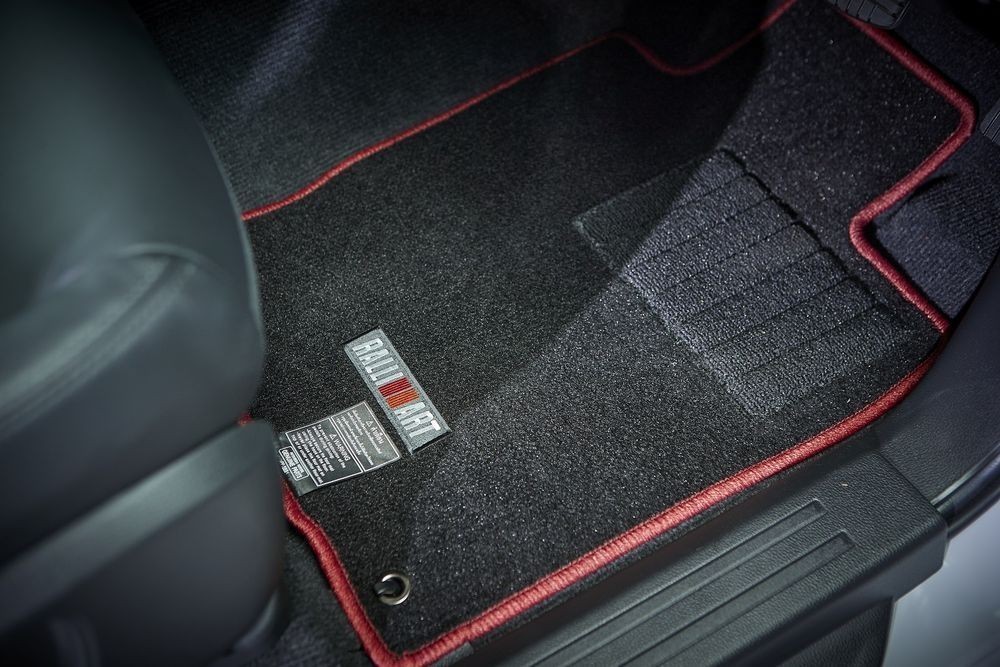 Cận cảnh Mitsubishi Pajero Sport Ralliart 2022