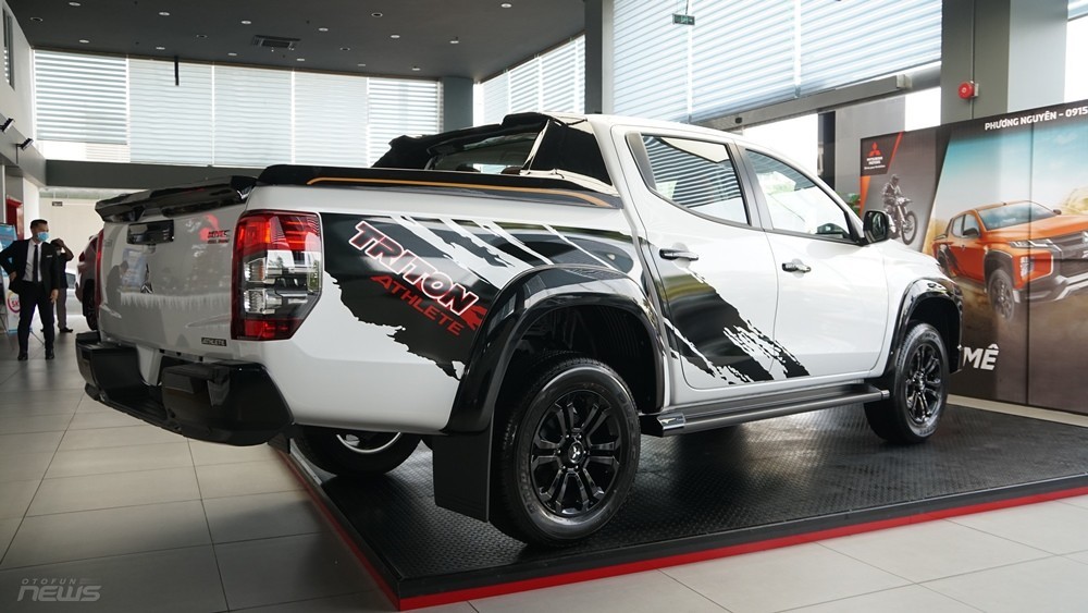 Cận cảnh chi tiết Mitsubishi Triton Athlete, giá từ 740 triệu đồng