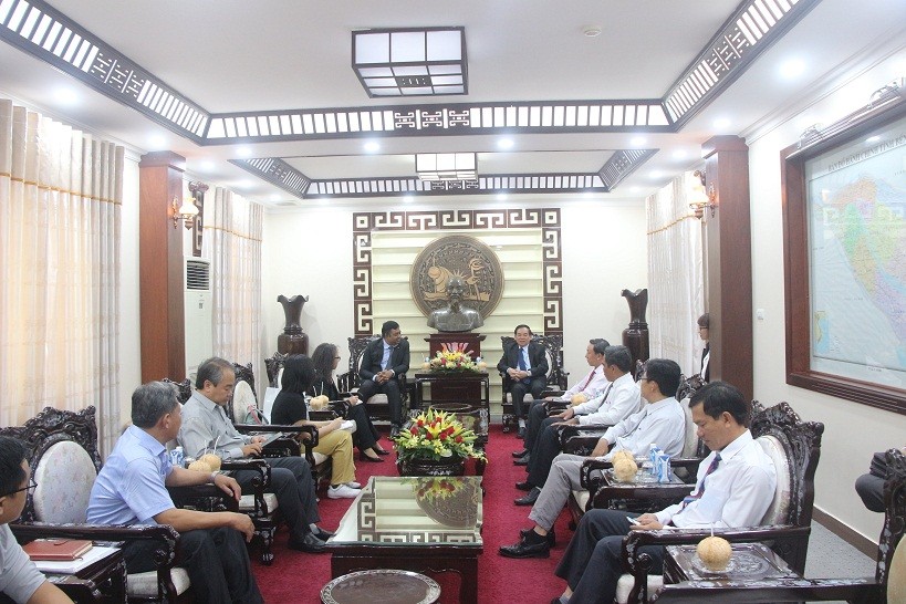 Ông Trần Ngọc Tam – Chủ tịch UBND tỉnh tiếp Đoàn Đại sứ Tây Ban Nha