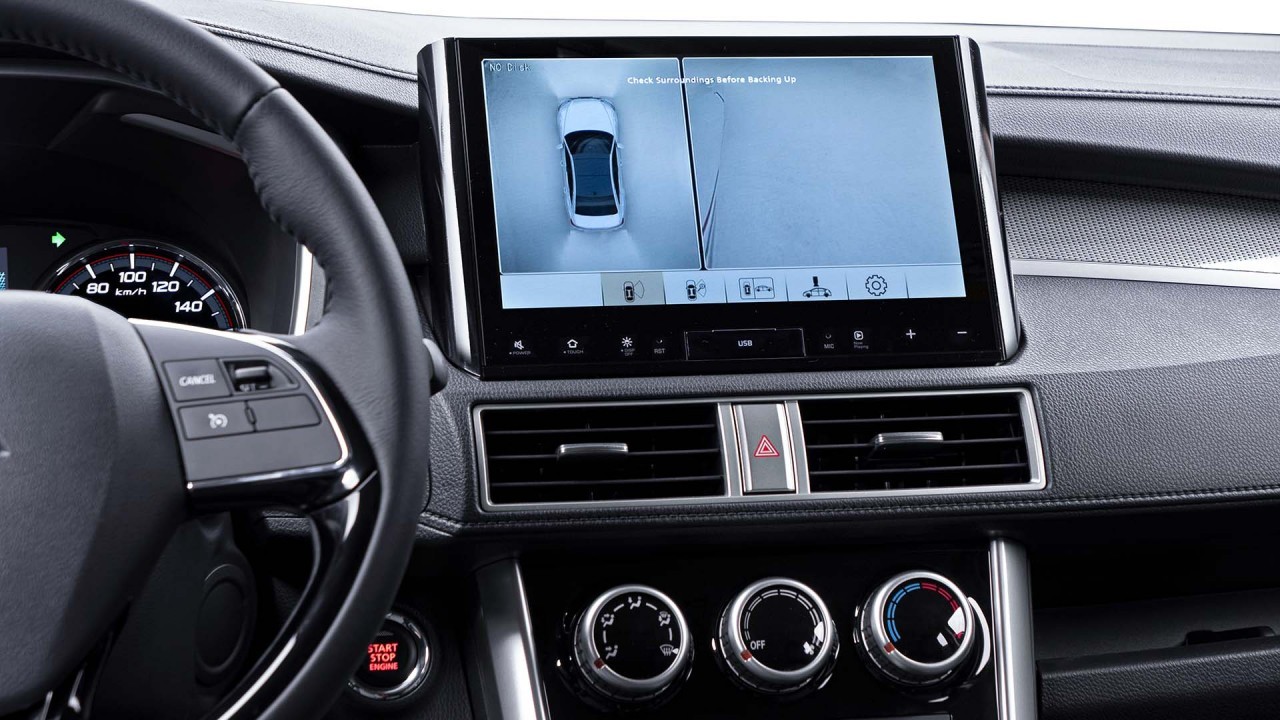 Mitsubishi Xpander Cross bản đặc biệt, giá 670 triệu đồng