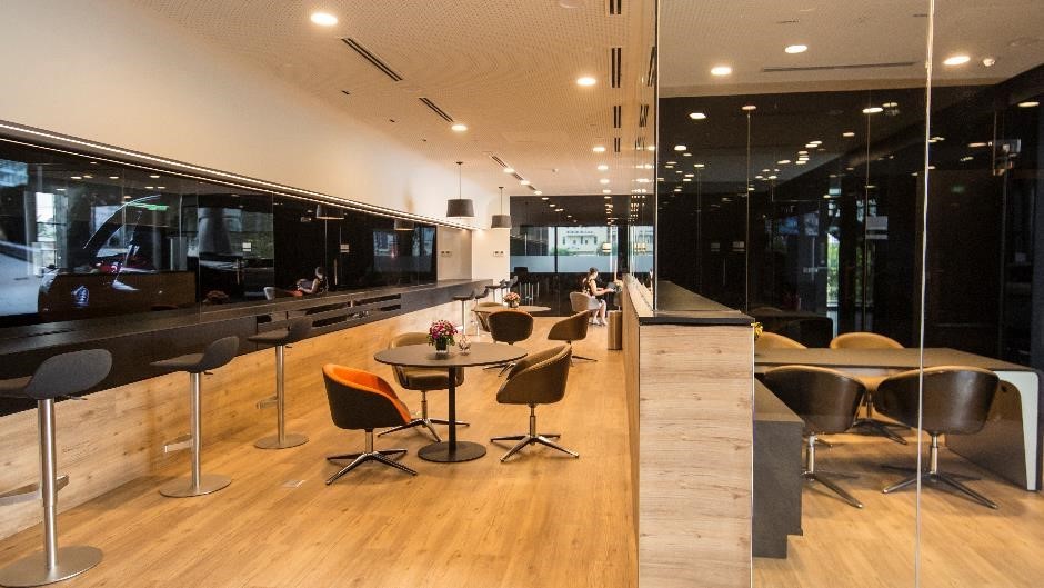 Showroom của Vietnam Star. Showroom của Vietnam Star.