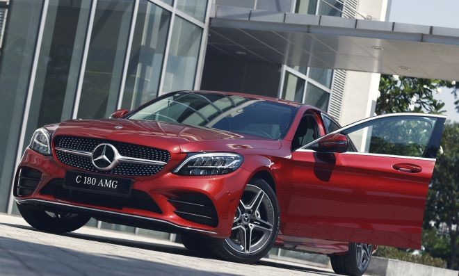Cơ hội trúng Mercedes-Benz C 180 AMG khi mua xe cuối năm Cơ hội trúng Mercedes-Benz C 180 AMG khi mua xe cuối năm