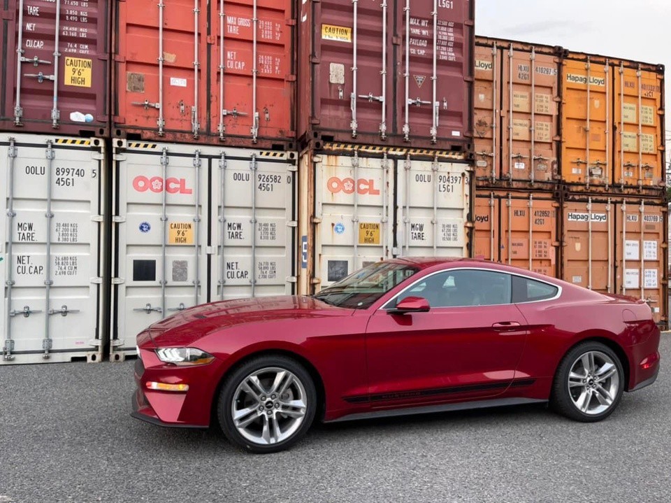 Ford Mustang 2022 có mặt tại Việt Nam, giá hơn 3 tỷ đồng Ford Mustang 2022 có mặt tại Việt Nam, giá hơn 3 tỷ đồng
