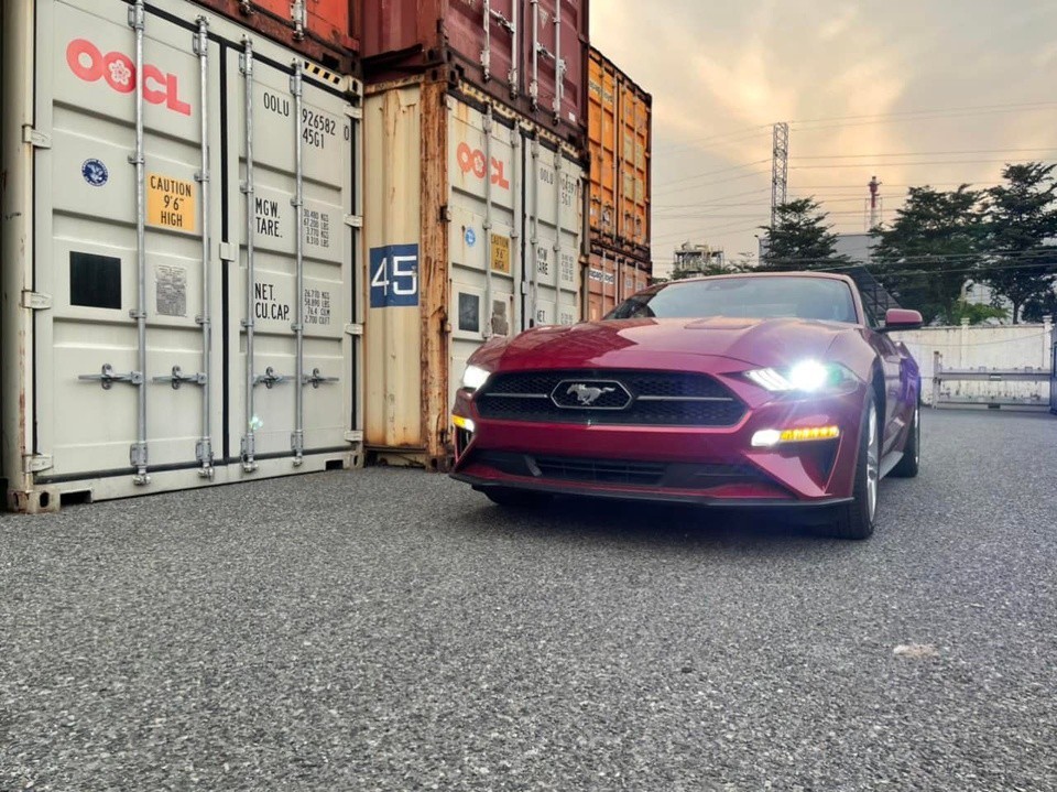 Ford Mustang 2022 có mặt tại Việt Nam, giá hơn 3 tỷ đồng Ford Mustang 2022 có mặt tại Việt Nam, giá hơn 3 tỷ đồng