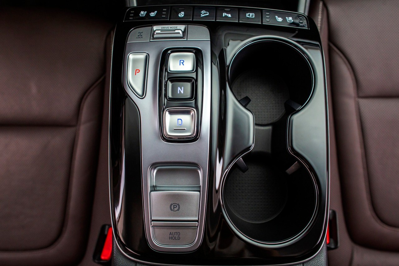 Cận cảnh Hyundai Tucson 2022 ra mắt, giá từ 825 triệu đồng