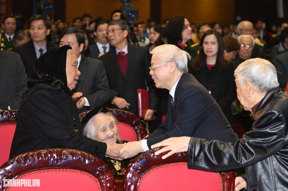 Lễ kỷ niệm 40 năm Ngày chiến thắng chiến tranh bảo vệ biên giới Tây Nam của Tổ quốc và cùng quân dân Campuchia chiến thắng chế độ diệt chủng le ky niem 40 nam ngay chien thang chien tranh bao ve bien gioi tay nam cua to quoc va cung quan dan campuchia chien thang che do diet chung