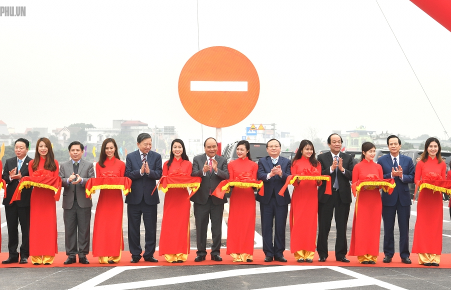 Thủ tướng phát lệnh thông tuyến nối hai cao tốc quan trọng