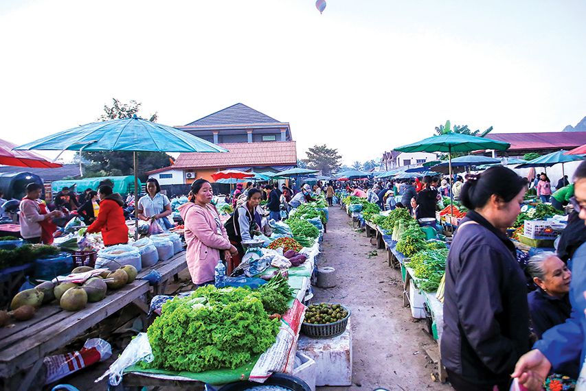 lang thang o vang vieng