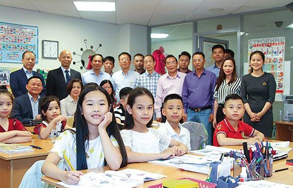 Nhọc nhằn chở tiếng Việt ở Đông Âu