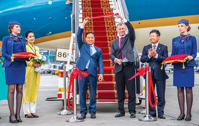 Cầu nối thắt chặt quan hệ Đối tác chiến lược toàn diện cau noi that chat quan he doi tac chien luoc toan dien