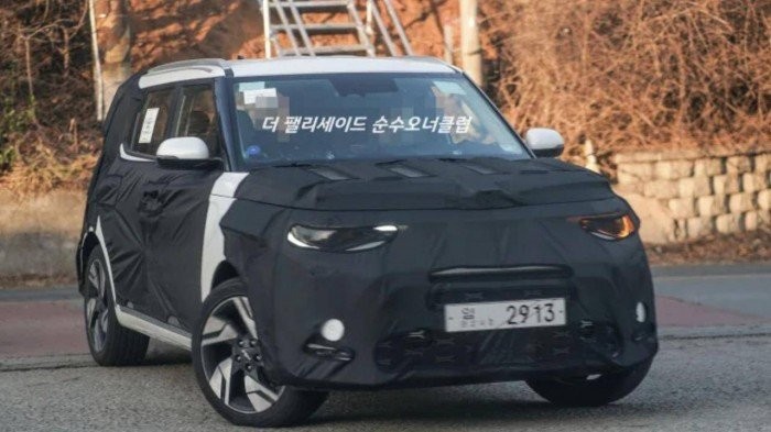 Kia Soul phiên bản nâng cấp lộ diện, đầu xe giống Kia K3 Kia Soul phiên bản nâng cấp lộ diện, đầu xe giống Kia K3
