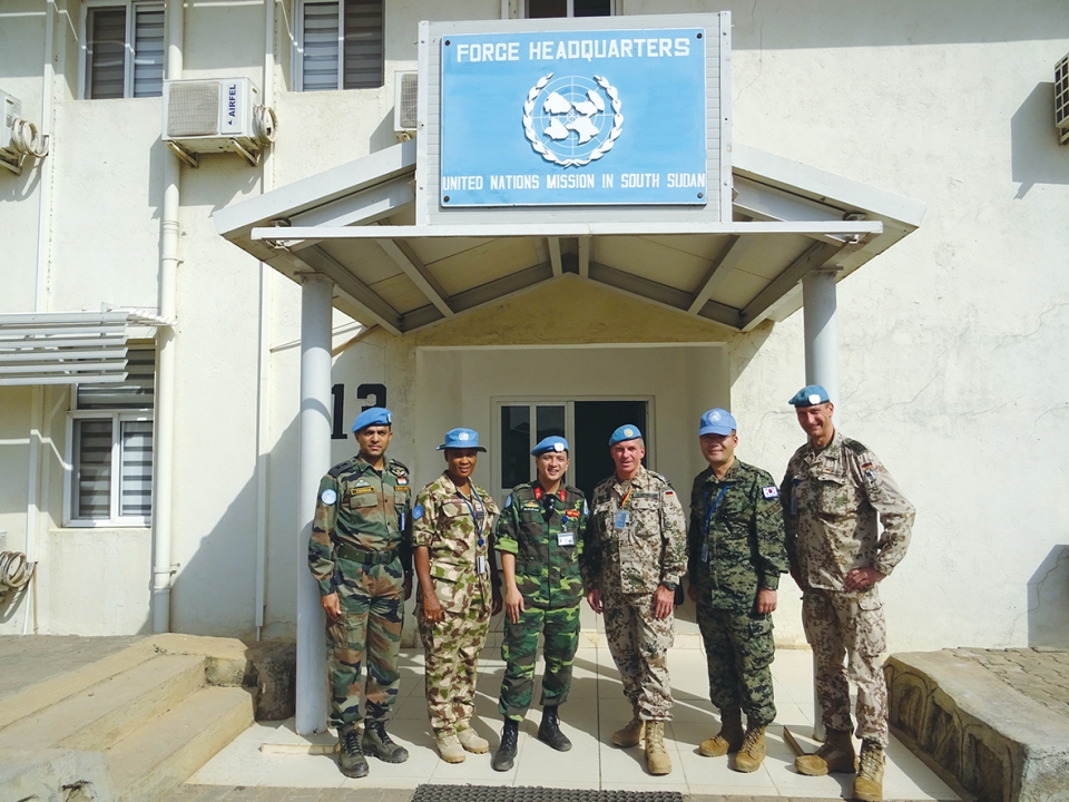 Những người lính cụ Hồ đội mũ nồi xanh nhung nguoi linh cu ho doi mu noi xanh