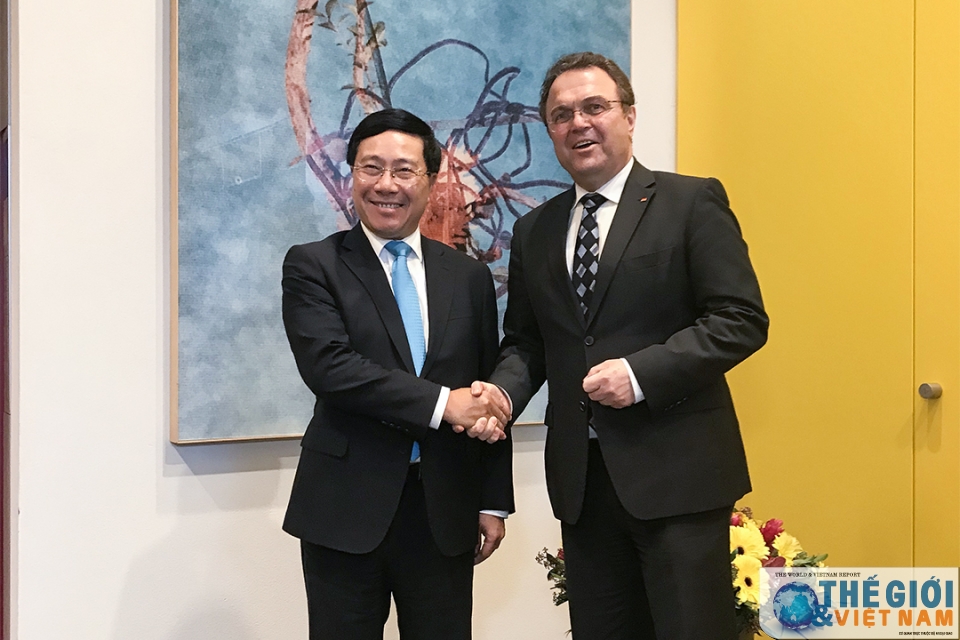 Làm sâu sắc hơn quan hệ Đối tác chiến lược Việt - Đức lam sau sac hon quan he doi tac chien luoc viet duc