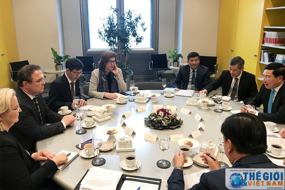 Làm sâu sắc hơn quan hệ Đối tác chiến lược Việt - Đức lam sau sac hon quan he doi tac chien luoc viet duc