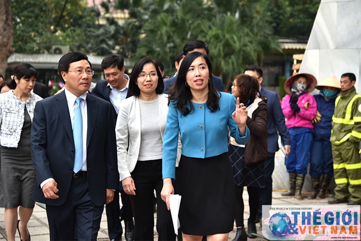 nguoi phat ngon bo ngoai giao nghe bao that thu vi nhung cung day thach thuc