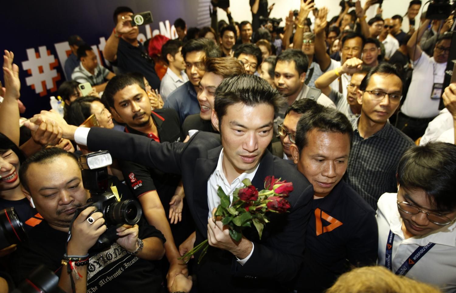 Chính trường Thái Lan: Sóng gió mới nơi xứ sở chùa Vàng