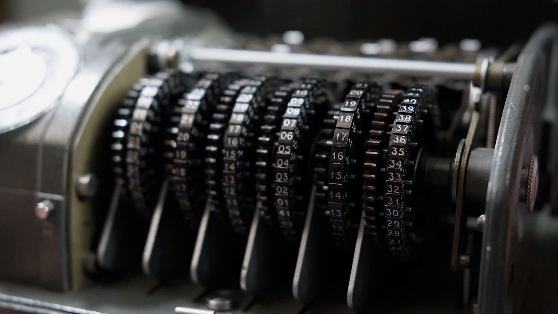 CIA và vụ bê bối tình báo lớn nhất thế kỷ XX cia va vu be boi tinh bao lon nhat the ky xx