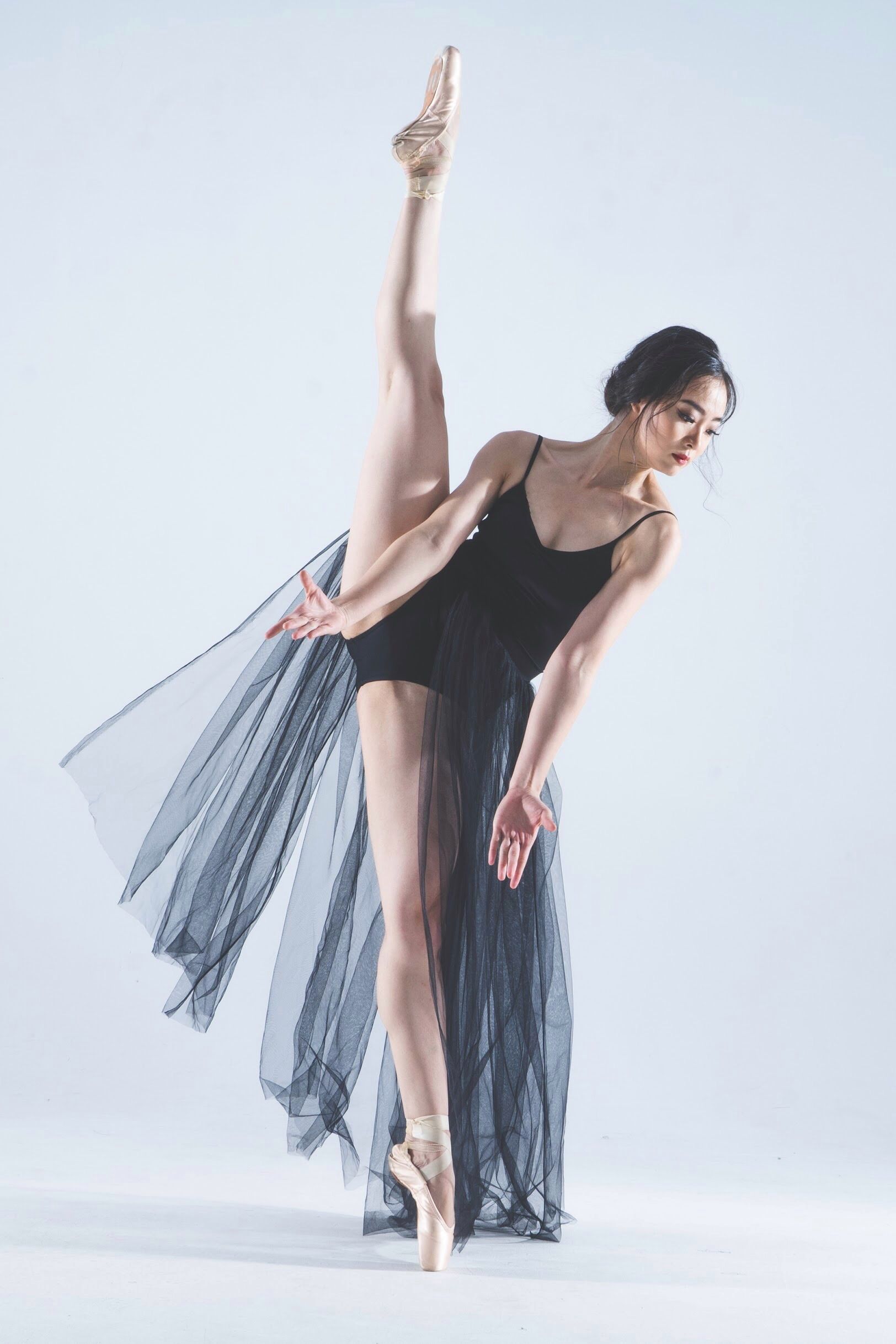 nghe si nguyen thu hue giac mo thien nga viet