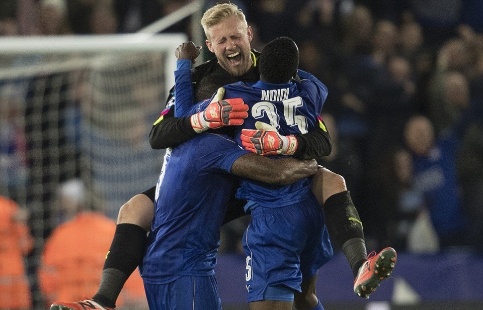 Leicester viết tiếp chuyện cổ tích ở Champions League