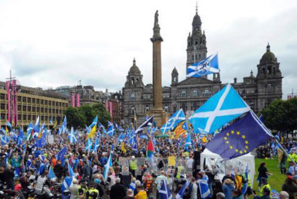 Tỉ lệ người Scotland ủng hộ rời Vương quốc Anh tăng mạnh ti le nguoi scotland ung ho roi vuong quoc anh tang manh
