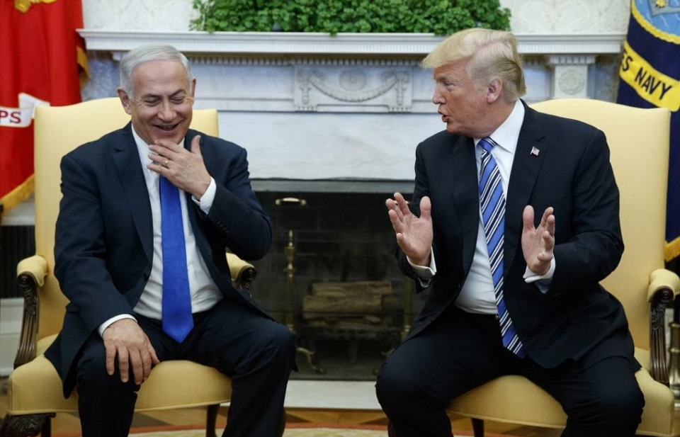 Khi “trọng tài” chọn phe