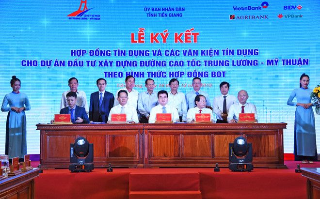 VietinBank giải ngân món vay đầu tiên dự án Trung Lương - Mỹ Thuận vietinbank giai ngan mon vay dau tien du an trung luong my thuan