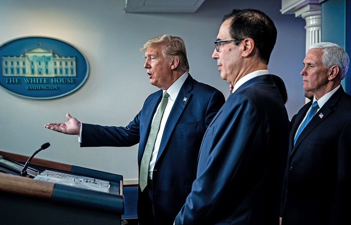 Chính trường Mỹ thời Covid-19: Thay đổi để tồn tại