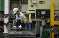 cho nhan vien nghi 3 ngay cuoi tuan nang suat lam viec tai microsoft nhat ban tang 40