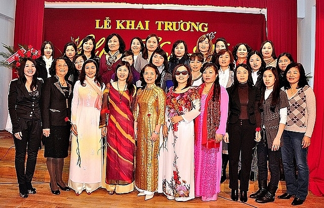 Người Việt tại Romania: Có một Câu lạc bộ như thế của Cộng đồng