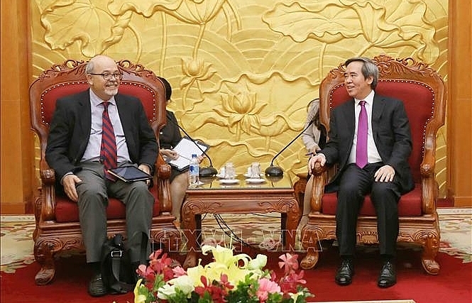 Trưởng Ban Kinh tế Trung ương tiếp Đoàn Cán bộ Quỹ Tiền tệ Quốc tế