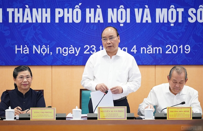 tieu ban kinh te xa hoi dai hoi dang toan quoc lan thu xiii lam viec voi tp ha noi va mot so dia phuong