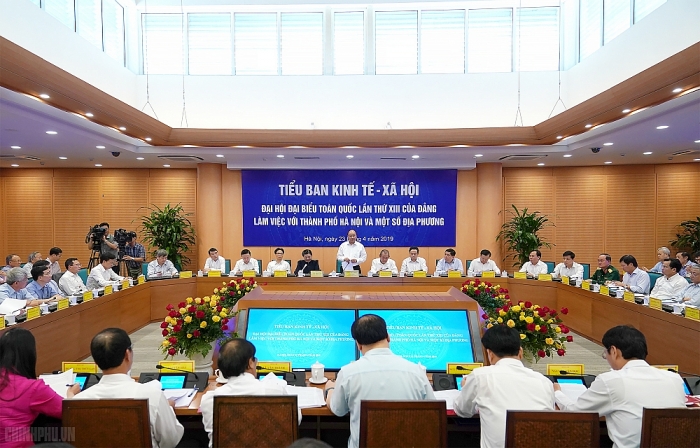 tieu ban kinh te xa hoi dai hoi dang toan quoc lan thu xiii lam viec voi tp ha noi va mot so dia phuong