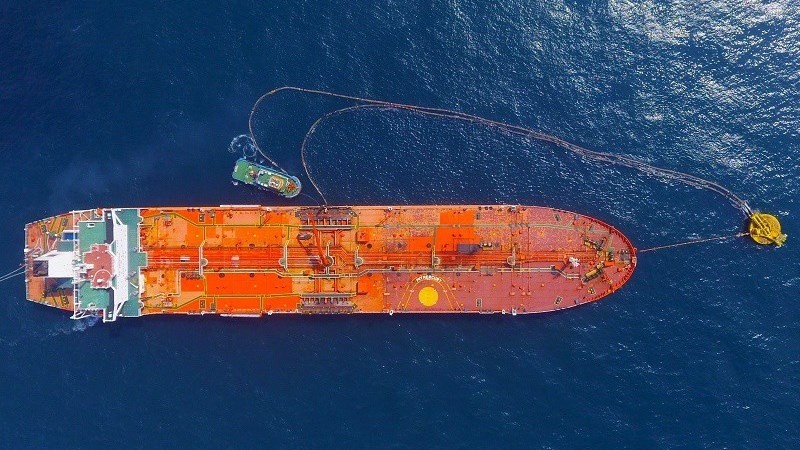 12 năm qua, BSR đã nhập 85 triệu tấn dầu thô phục vụ cho việc chế biến sản phẩm của NMLD Dung Quất. 12 năm qua, BSR đã nhập 85 triệu tấn dầu thô phục vụ cho việc chế biến sản phẩm của NMLD Dung Quất.