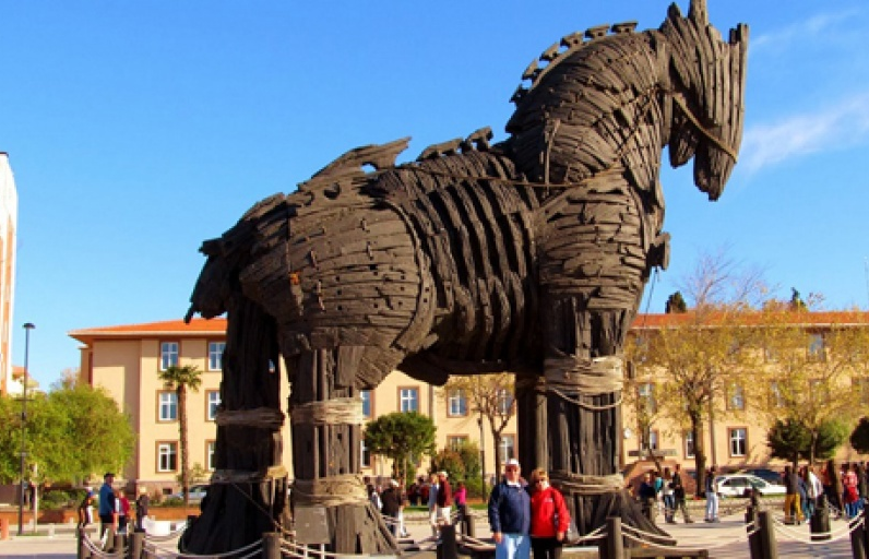 Ngành công nghiệp không khói Thổ Nhĩ Kỳ chật vật với "bão"