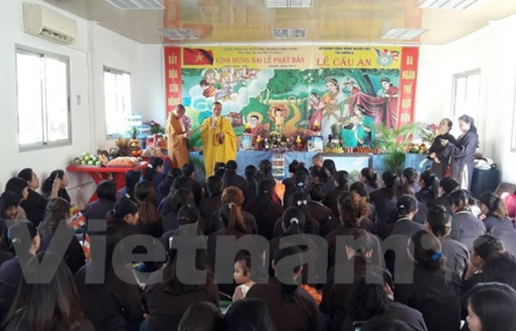 Người Việt Nam tại Angola mừng Đại lễ Phật Đản