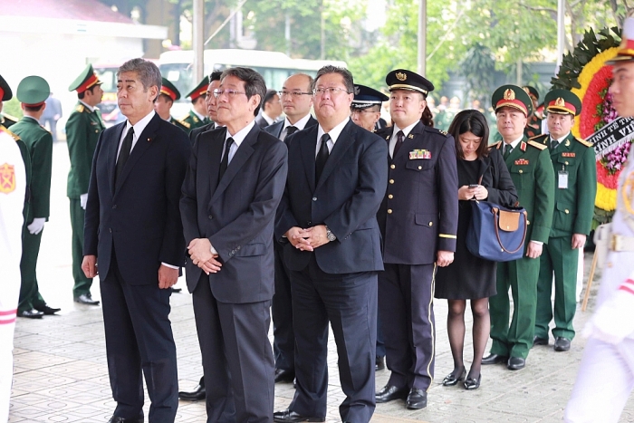 doan lanh dao bo ngoai giao vieng nguyen chu tich nuoc le duc anh