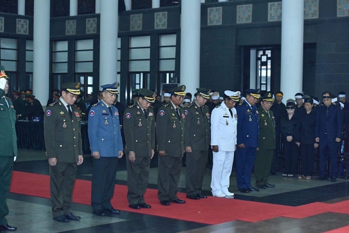 doan lanh dao bo ngoai giao vieng nguyen chu tich nuoc le duc anh