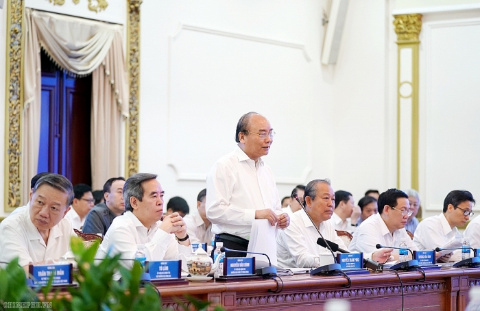 tieu ban kinh te xa hoi dai hoi xiii cua dang lam viec tp ho chi minh va mot so dia phuong