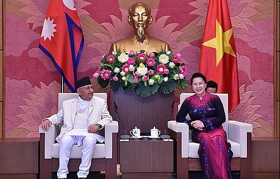 Chủ tịch Quốc hội Nguyễn Thị Kim Ngân hội kiến Thủ tướng Nepal