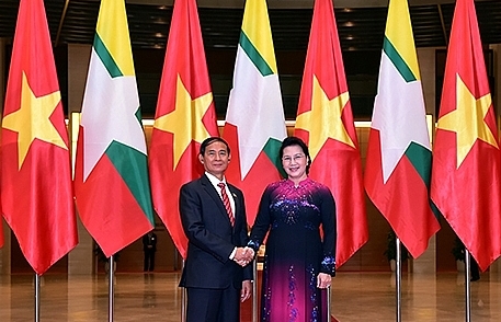 Chủ tịch Quốc hội Nguyễn Thị Kim Ngân hội kiến Tổng thống Myanmar