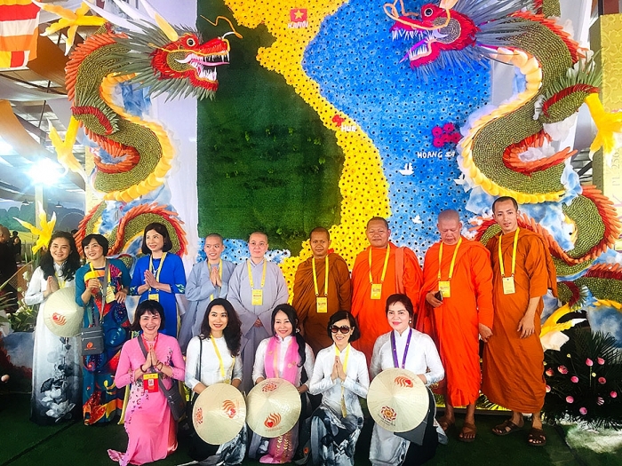 Tam Chúc những ngày Vesak 2019 tam chuc nhung ngay vesak 2019