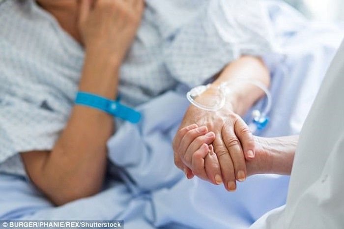 nha van hoa huu ngoc ban ve cai chet va tam trang cho chet