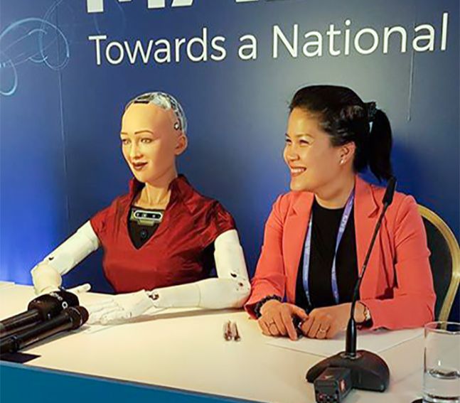 Quy Võ Reinhard - Nữ tiến sĩ miệt mài số hóa y tế quy vo reinhard nu tien si miet mai so hoa y te