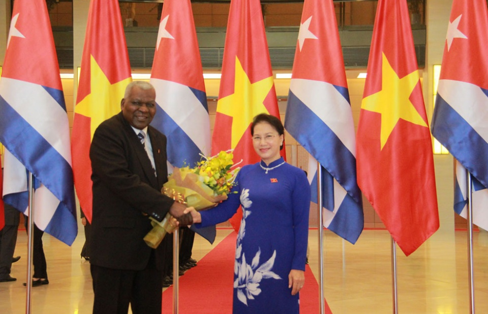 Viết tiếp chuyện hai người anh em