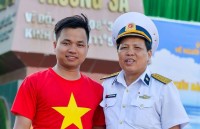 cau lac bo truong sa tai duc huong ve bien dao que huong